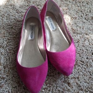 Steve madden fuschia flats